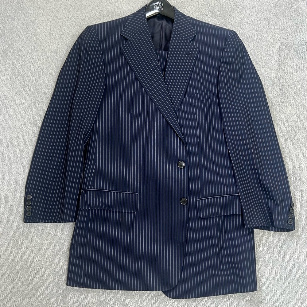 Luxury Erm.  Zegna suit , pin stripe, cuffs, Made in Italy,  PERFECT  , size 46 - Picture 10 of 10